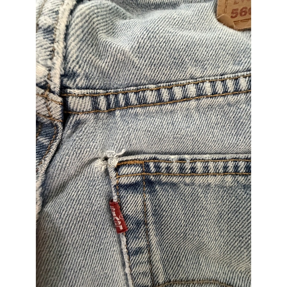 Levi's Men's 560 Loose Fit Tapered Leg Jeans Light Wash Denim W38/L34 - Picture 7 of 8